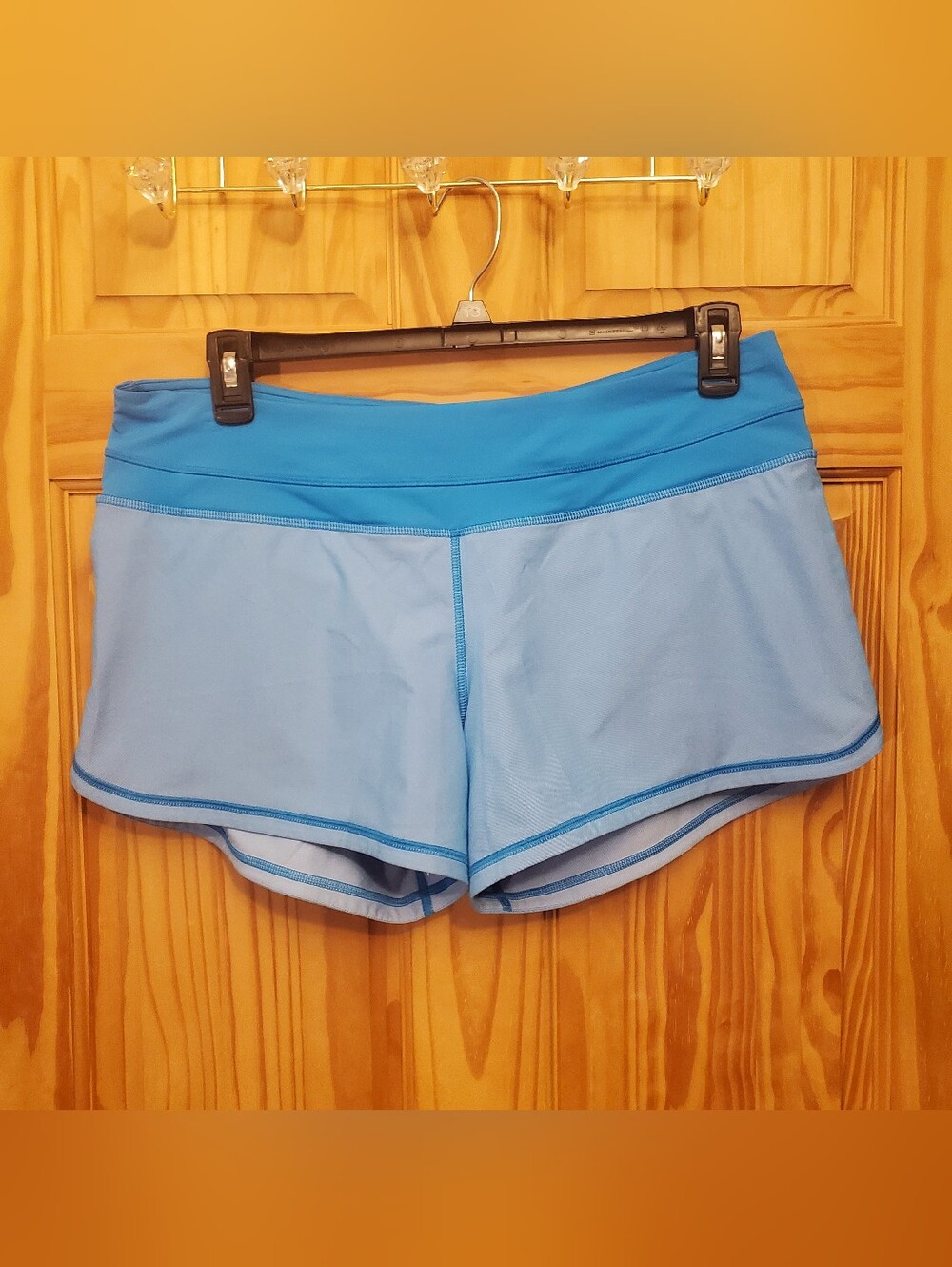 Lululemon Groovy Hot Run Shorts 12